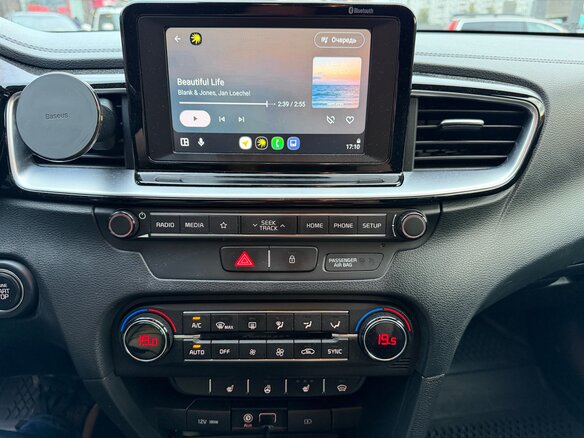 2019 Kia Ceed III, серебристый - вид 12