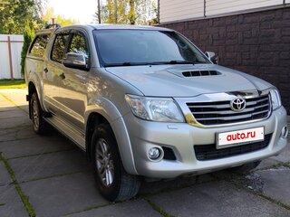 2013 Toyota Hilux VII Рестайлинг, серебристый, 2500000 рублей, вид 4