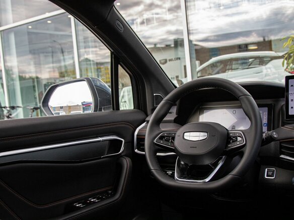 2026 Geely Okavango I Рестайлинг, серый, 4085990 рублей - вид 12