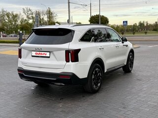 2024 Kia Sorento IV Рестайлинг, белый, 2960000 рублей, вид 3