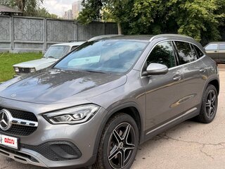 2020 Mercedes-Benz GLA 250 II (H247), серый, 3400000 рублей, вид 1