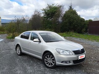 2011 Skoda Octavia II (A5) Рестайлинг, серебристый, 800000 рублей, вид 2