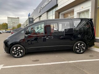 2026 Hyundai Staria I, чёрный, 7500000 рублей, вид 2