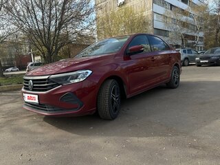 2022 Volkswagen Polo VI, красный, 1700000 рублей, вид 1