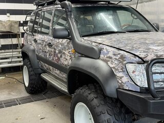 2007 Toyota Land Cruiser 105 100 Series Рестайлинг 2, серебристый, 3200000 рублей, вид 4