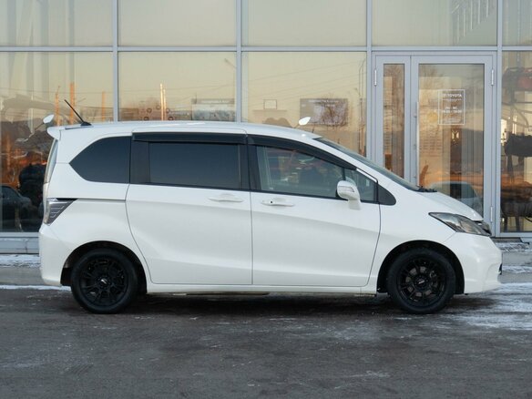 2012 Honda Freed I Рестайлинг, белый, 1000000 рублей - вид 4