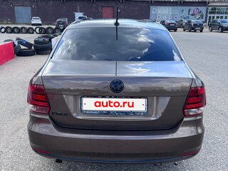 2019 Volkswagen Polo V Рестайлинг, коричневый, 1000000 рублей, вид 2