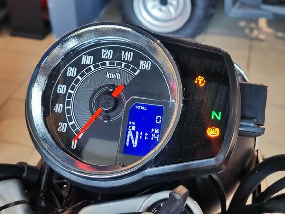2026 Honda CB 350, серый, 599900 рублей - вид 5