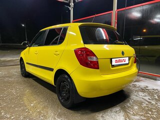 2011 Skoda Fabia II Рестайлинг, жёлтый, 550000 рублей, вид 2