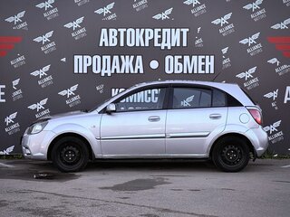 2011 Kia Rio II Рестайлинг, серебристый, 450000 рублей, вид 4