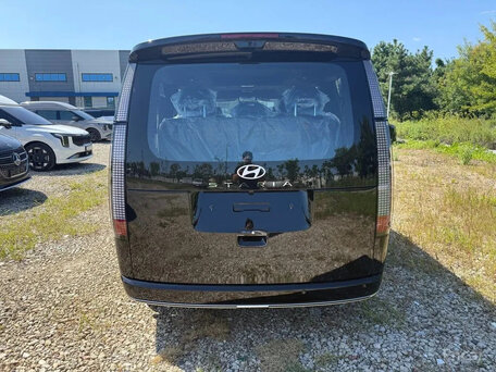 2026 Hyundai Staria I Рестайлинг, чёрный, 6870000 рублей, вид 4