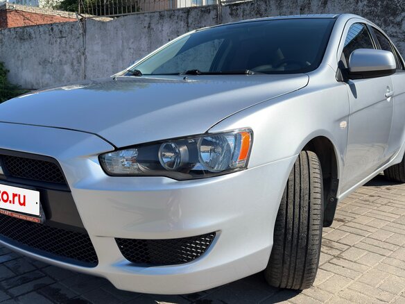 2007 Mitsubishi Lancer X, серебристый - вид 2