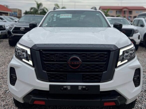 2026 Nissan Navara (Frontier) IV (D23) Рестайлинг, белый, 3990000 рублей - вид 1