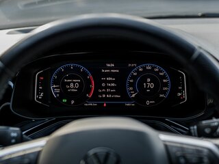 2021 Volkswagen Polo VI, серый, 1665000 рублей, вид 5