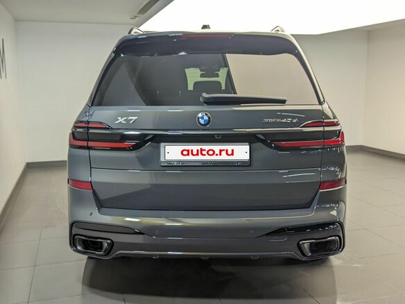 2026 BMW X7 40d I (G07) Рестайлинг, серый, 19250000 рублей - вид 5