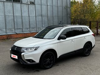 2022 Mitsubishi Outlander III Рестайлинг 3, белый, 2550000 рублей, вид 1