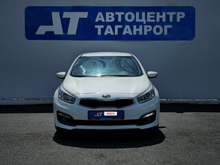 2017 Kia Ceed II Рестайлинг, белый, 1440000 рублей, вид 2