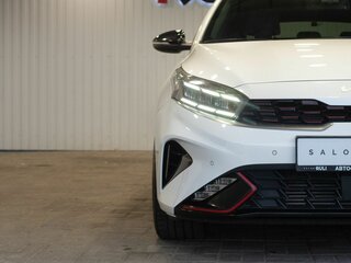 2021 Kia K3 II Рестайлинг, белый, 2780000 рублей, вид 4