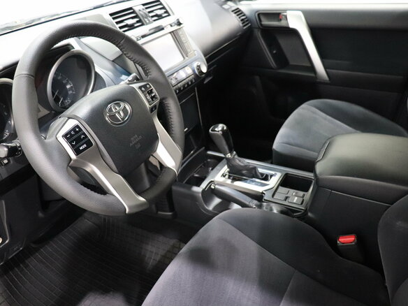 2014 Toyota Land Cruiser Prado 4-speed 150 Series Рестайлинг 1, серый, 3180000 рублей - вид 16