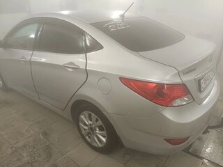 2012 Hyundai Solaris I, серый, 650000 рублей, вид 3