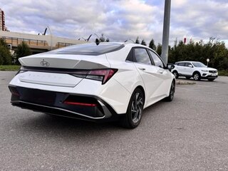 2023 Hyundai Elantra VII (CN7) Рестайлинг, белый, 1630000 рублей, вид 5