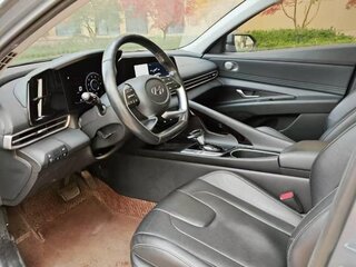 2020 Hyundai Elantra VII (CN7), серый, 2300000 рублей, вид 4