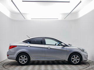 2011 Hyundai Solaris I, серый, 521000 рублей, вид 4