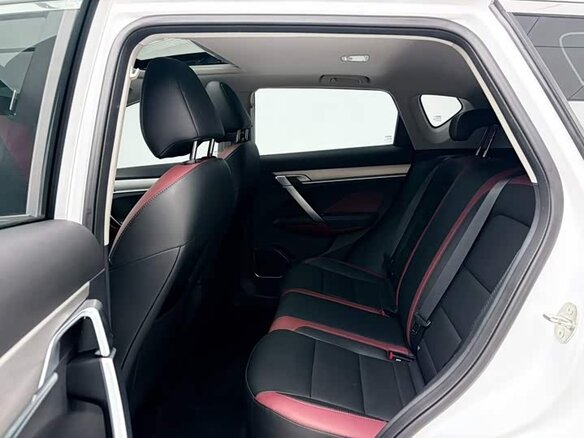 2022 Geely Binyue I Рестайлинг, белый, 1220000 рублей - вид 14