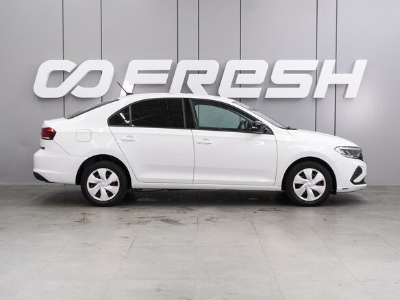 2021 Volkswagen Polo VI, белый, 1675000 рублей - вид 4