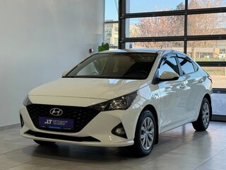2020 Hyundai Solaris II Рестайлинг, белый, 1699000 рублей, вид 1