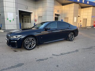 2019 BMW 7 серии 730i VI (G11/G12) Рестайлинг, синий, 4000000 рублей, вид 3