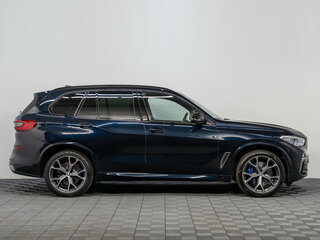 2019 BMW X5 M50d IV (G05/G18), чёрный, 6550000 рублей, вид 4