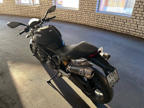 2009 Ducati Monster 696, чёрный, 420000 рублей - вид 2