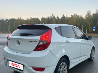 2013 Hyundai Solaris I, белый, 800000 рублей, вид 5