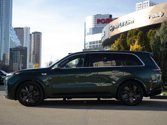 2023 Li Auto (Lixiang) L9 44.5 kWh I, зелёный, 5898000 рублей