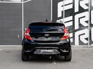 2015 Hyundai Solaris I Рестайлинг, чёрный, 900000 рублей, вид 4
