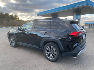 2025 Toyota RAV4 V (XA50), чёрный, 4050000 рублей, вид 5
