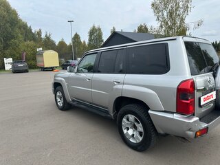 2006 Nissan Patrol V (Y61) Рестайлинг, серебристый, 2200000 рублей, вид 5