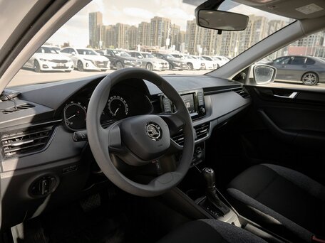 2022 Skoda Rapid II, белый, 1548000 рублей, вид 5