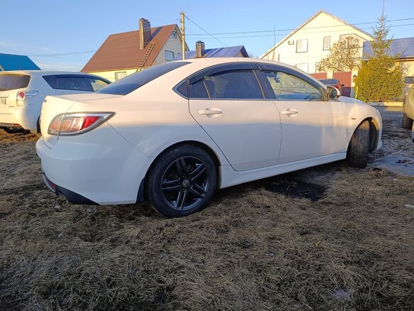 2010 Mazda 6 II (GH) Рестайлинг, белый, 970000 рублей - вид 2