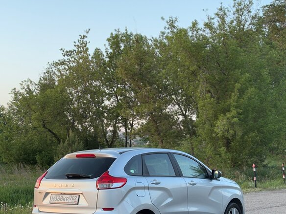 2017 Lada (ВАЗ) XRAY I, серебристый, 730000 рублей - вид 4