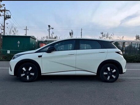 2026 BYD Dolphin 45.12 kWh I Рестайлинг, белый, 1650000 рублей, вид 5