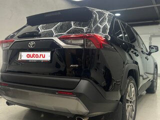 2020 Toyota RAV4 V (XA50), чёрный, 2800000 рублей, вид 4