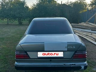 1992 Mercedes-Benz E-Класс 320 I (W124), серый, 250000 рублей, вид 3