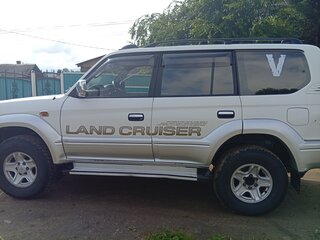 2001 Toyota Land Cruiser Prado 90 Series Рестайлинг, белый, 1500000 рублей, вид 5