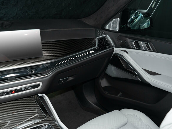 2026 BMW X6 M60i III (G06) Рестайлинг, серебристый, 20990000 рублей - вид 15