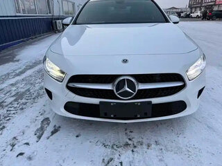 2023 Mercedes-Benz A-Класс 180 IV (W177) Рестайлинг, белый, 2800000 рублей, вид 1