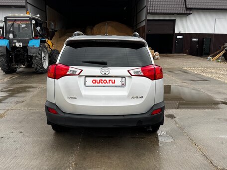 2014 Toyota RAV4 IV (XA40), серебристый, 1980000 рублей, вид 4