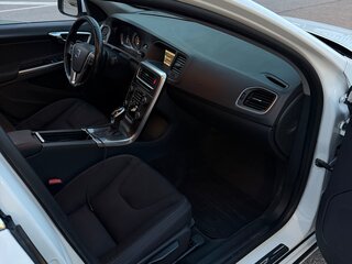 2014 Volvo S60 II Рестайлинг, белый, 1020000 рублей, вид 4