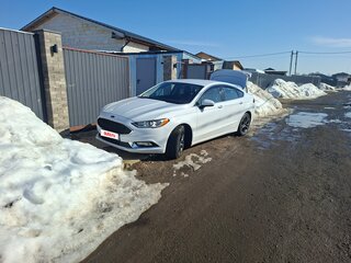 2018 Ford Fusion (North America) II Рестайлинг, белый, 1250000 рублей, вид 2